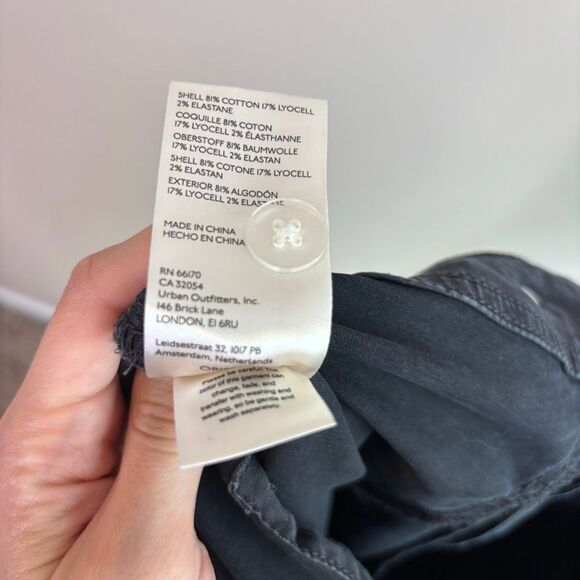 Pilcro Anthropologie The Demilune Black Bootcut Chino Pants Size 32 - Picture 9 of 9